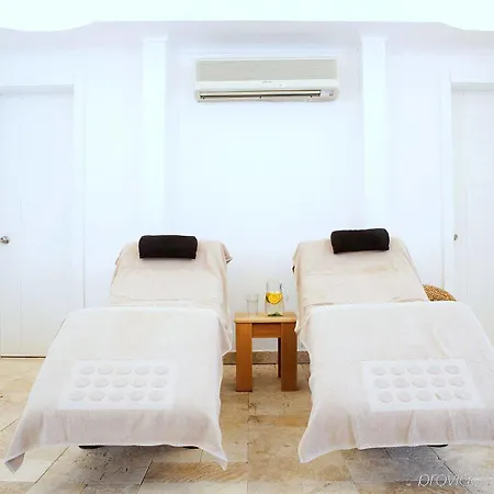 מלון Sina (adults Only) 4*
