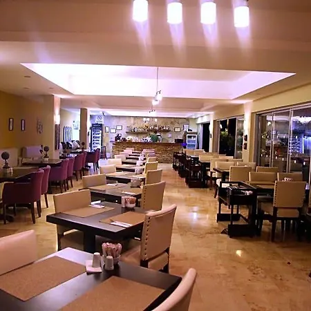 Sina (adults Only) 4* 토르바